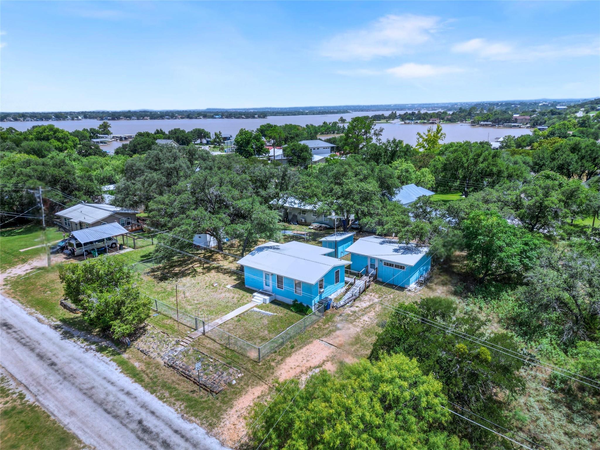 106 Beach DR