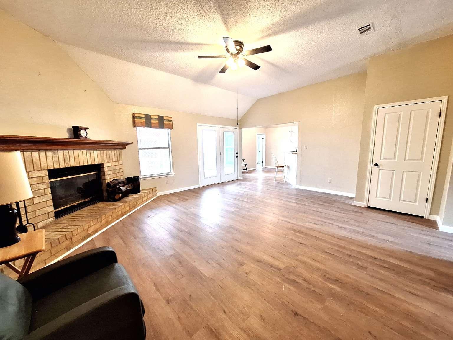 107 Patricia RD