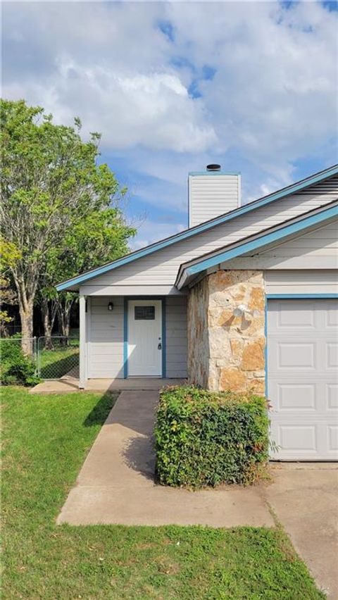 Photo of 15405 Spring Hill LN #B, Pflugerville, TX 78660 (MLS # 6897806) Photo of 15405 Spring Hill LN #B, Pflugerville, TX 78660 (MLS # 6897806)