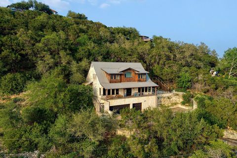 Photo of 13906 Skyline DR, Austin, TX 78732 (MLS # 6289586)