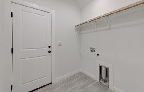 Tiny photo for 18414 Roundrock RD, Jonestown, TX 78645 (MLS # 9784947)