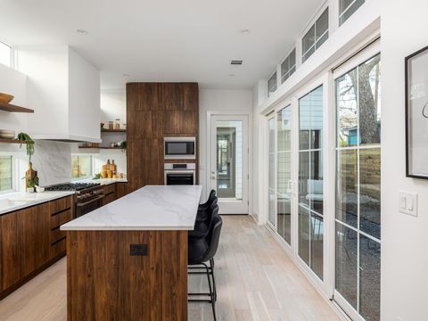 Tiny photo for 2618 E 4th ST, Austin, TX 78702 (MLS # 5334936)