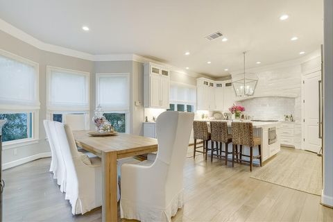 Tiny photo for 2201 Far Gallant DR, Austin, TX 78746 (MLS # 7718450)