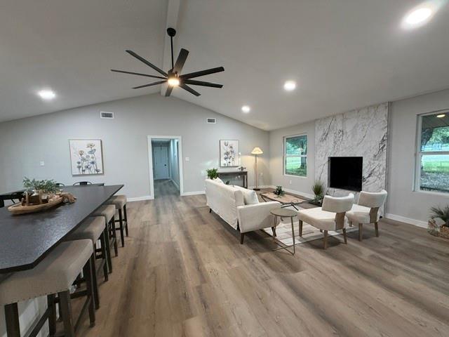 1378 County Road 1045