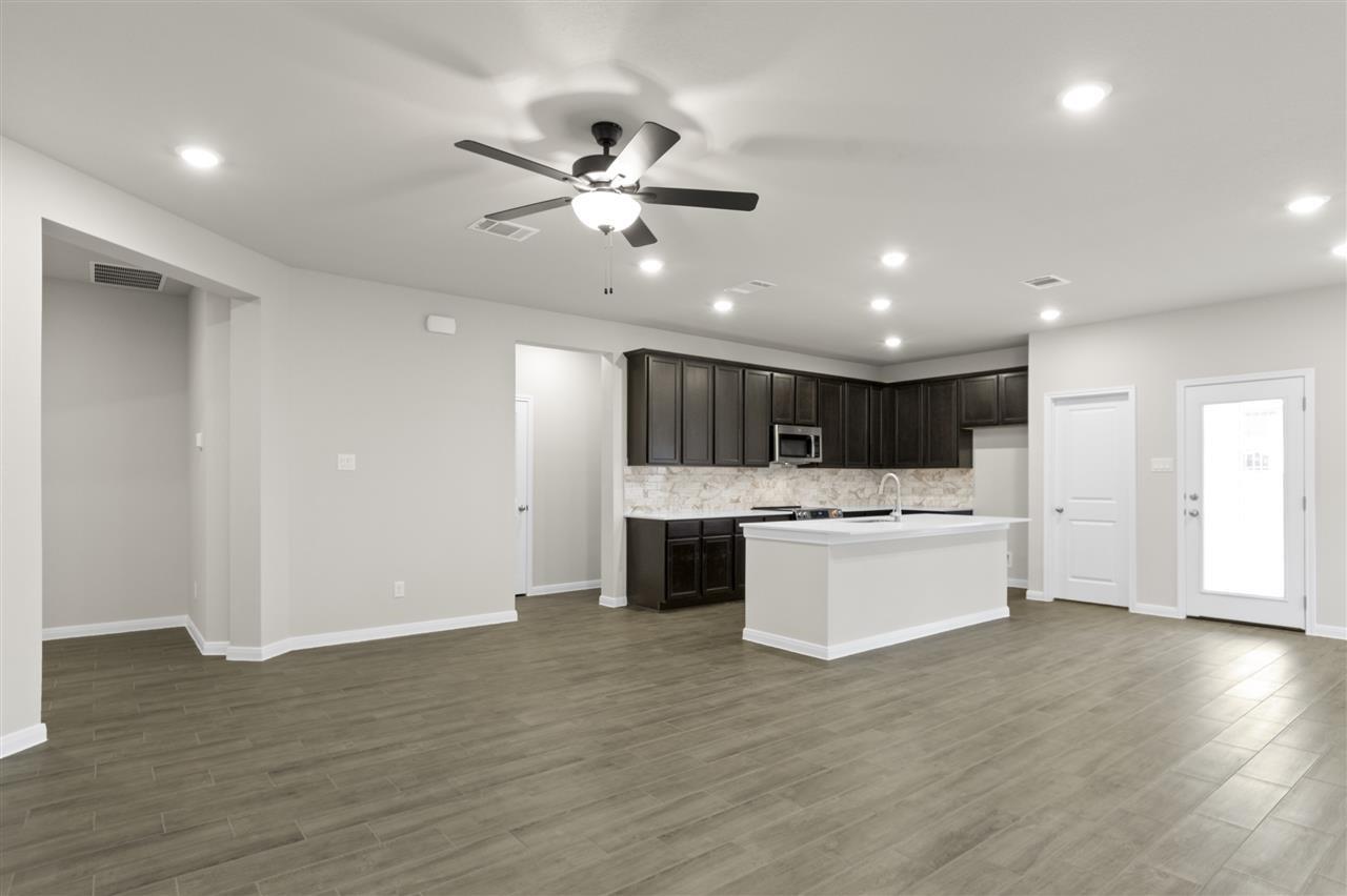 116 Outlaw DR