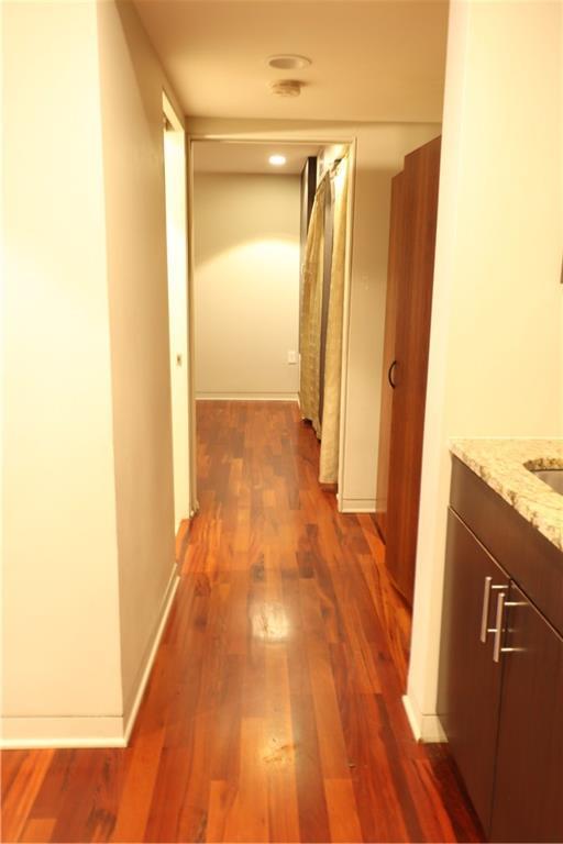 Austin, Texas 78701, United States, 1 Bedroom Bedrooms, ,1 BathroomBathrooms,Residential,Active,98142