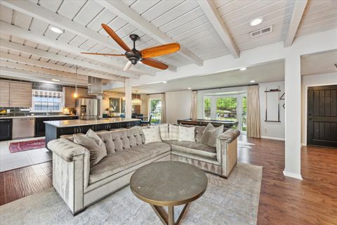 5808 Marilyn DR Austin TX 78757