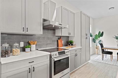 Tiny photo for 3611 Munson ST, Austin, TX 78721 (MLS # 7756908)