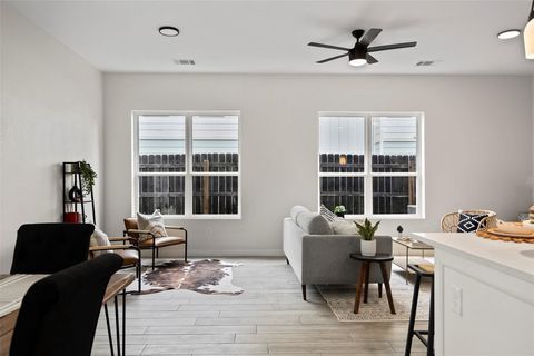 Tiny photo for 3611 Munson ST, Austin, TX 78721 (MLS # 7756908)