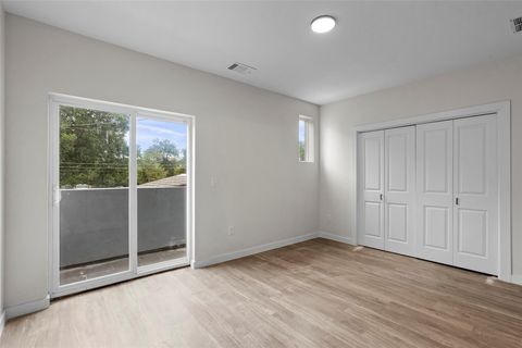 Tiny photo for 3611 Munson ST, Austin, TX 78721 (MLS # 7756908)