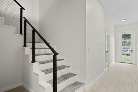 Tiny photo for 3611 Munson ST, Austin, TX 78721 (MLS # 7756908)