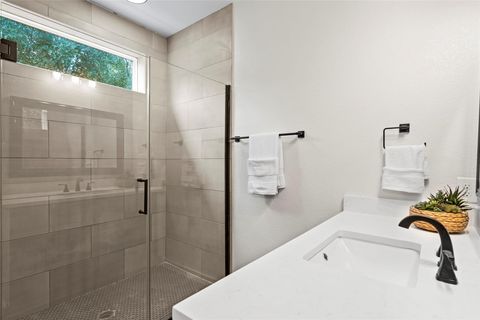 Tiny photo for 3611 Munson ST, Austin, TX 78721 (MLS # 7756908)