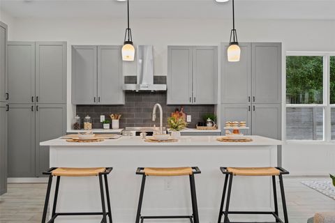 Tiny photo for 3611 Munson ST, Austin, TX 78721 (MLS # 7756908)