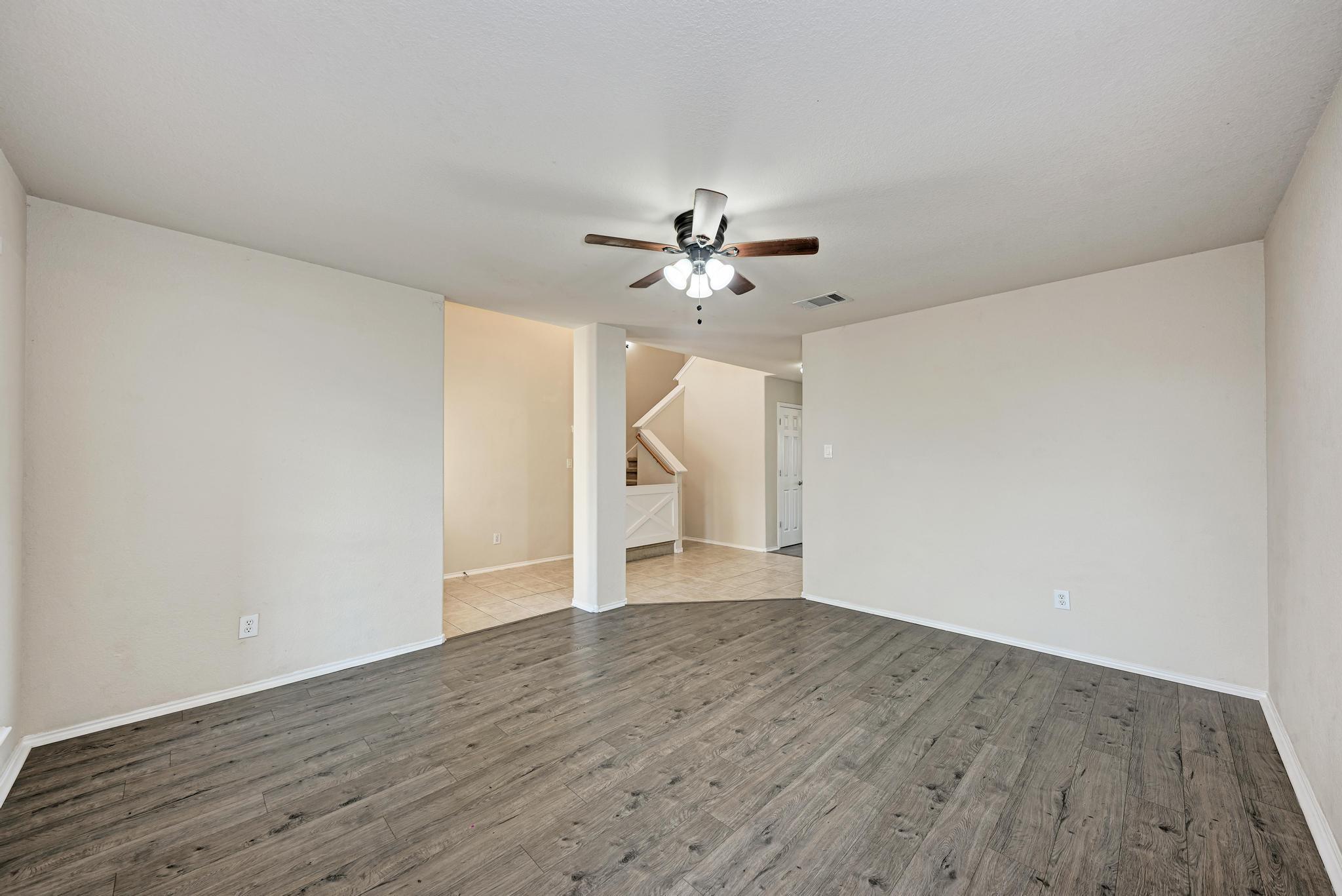 1312 Knippa CV