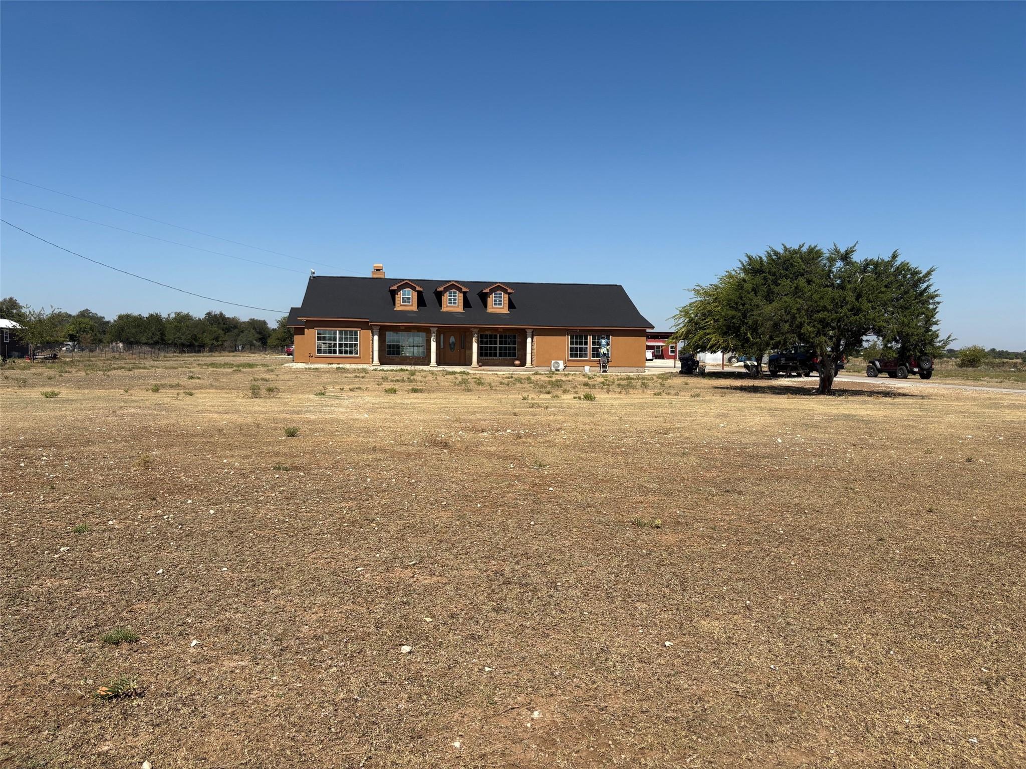 10817 County Road 272
