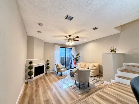 7122 Wood Hollow DR 106 Austin TX 78731