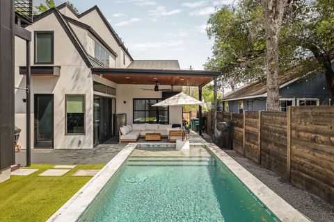 Photo of 1804 Walnut Ave, Austin, TX 78702 (MLS # 2754043)