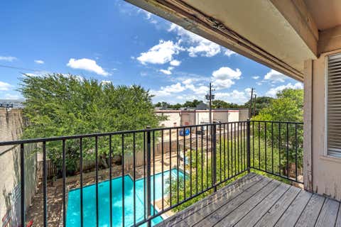 Tiny photo for 2600 Penny LN #303, Austin, TX 78757 (MLS # 6192134)