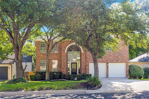 Photo of 3405 Mulberry Creek DR, Austin, TX 78732 (MLS # 2531768)