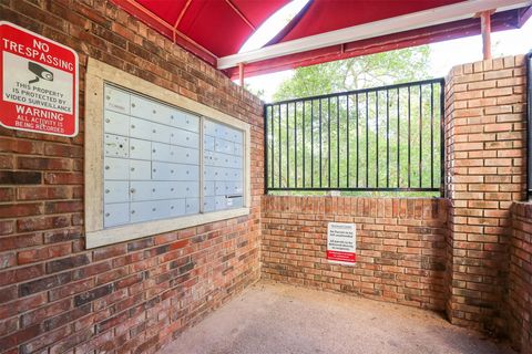Tiny photo for 3001 Cedar ST #A-208, Austin, TX 78705 (MLS # 7251290)