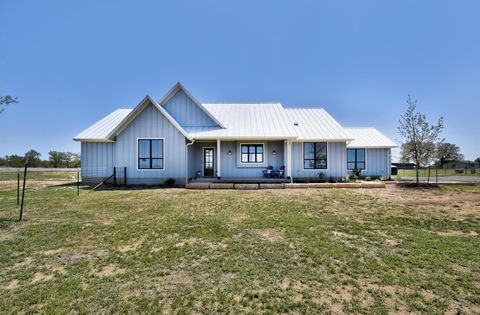 29 Spencer CT Fredericksburg TX 78624