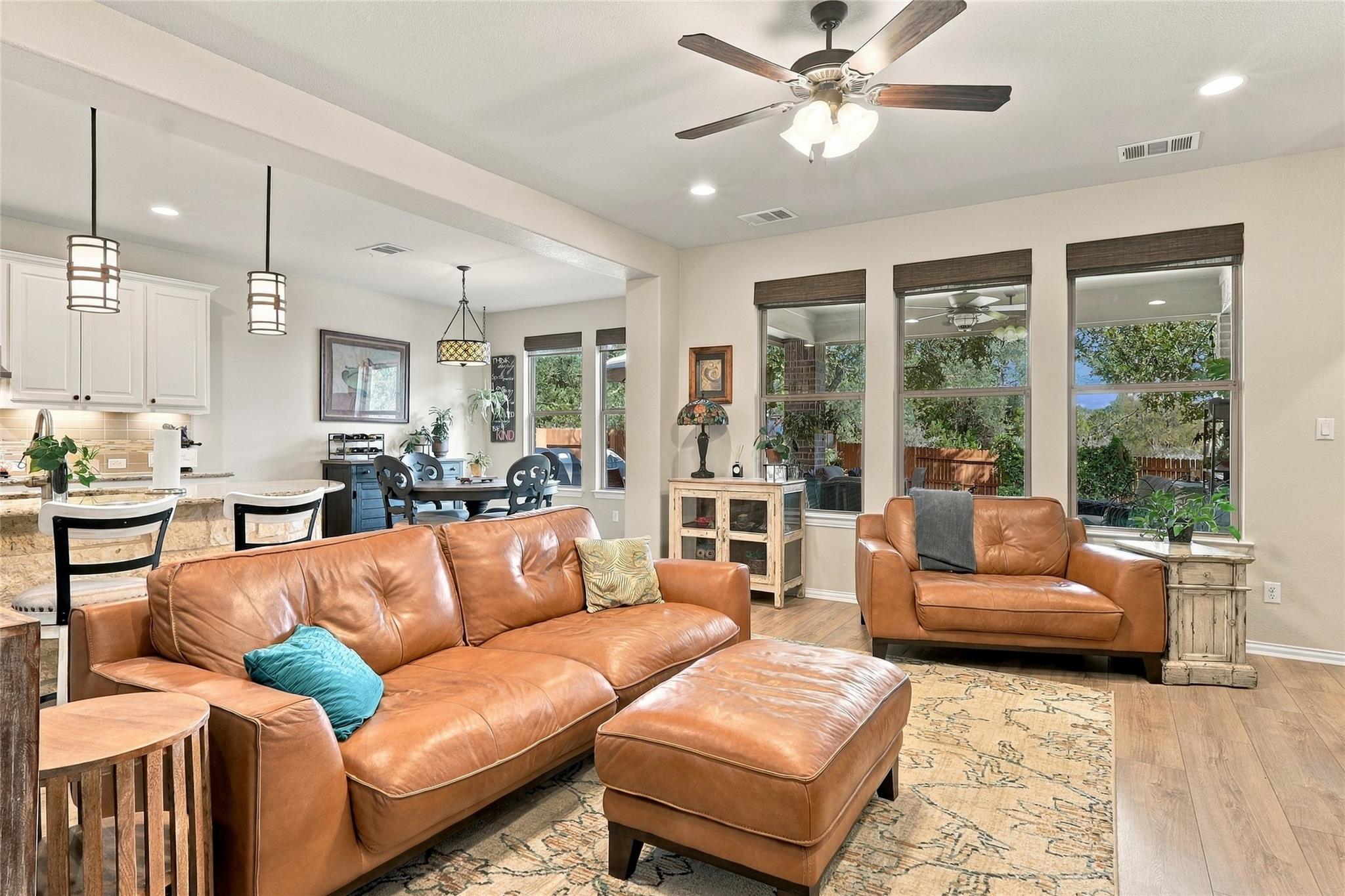 320 Fort Cobb WAY