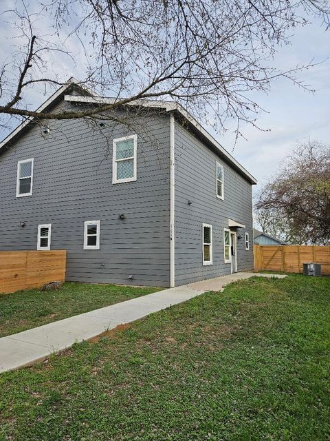 Photo of 305 Anderson ST #B, Smithville, TX 78957 (MLS # 7440122)