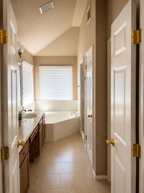 Tiny photo for 17114 Cranston DR, Round Rock, TX 78664 (MLS # 9102387)