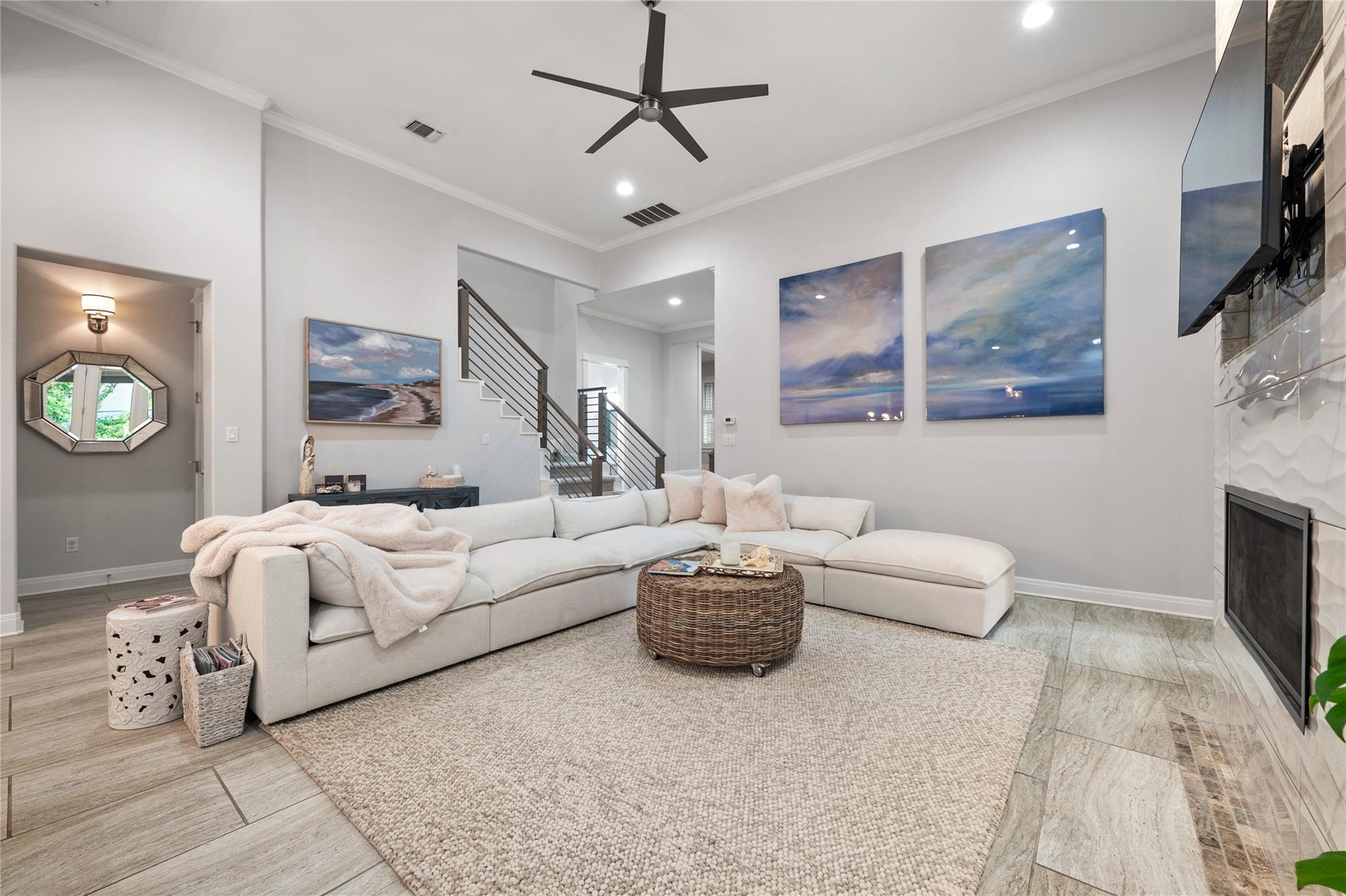 15004 Falconhead Grove LOOP