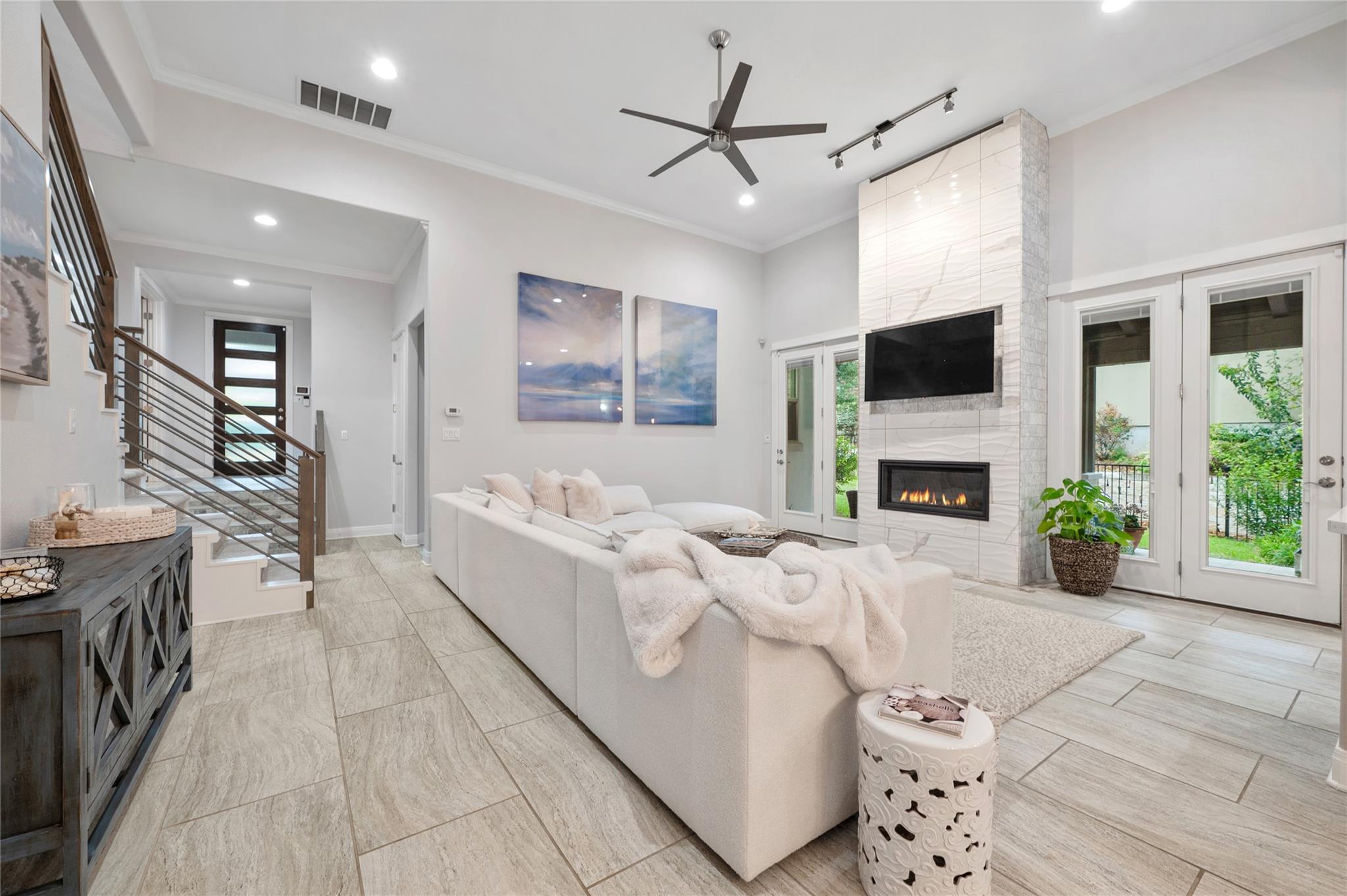15004 Falconhead Grove LOOP
