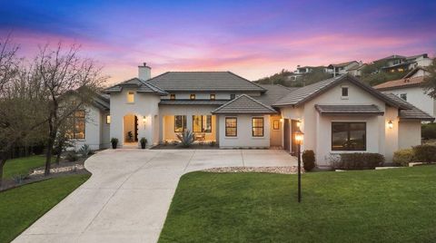 311 Bowcross PT Austin TX 78738