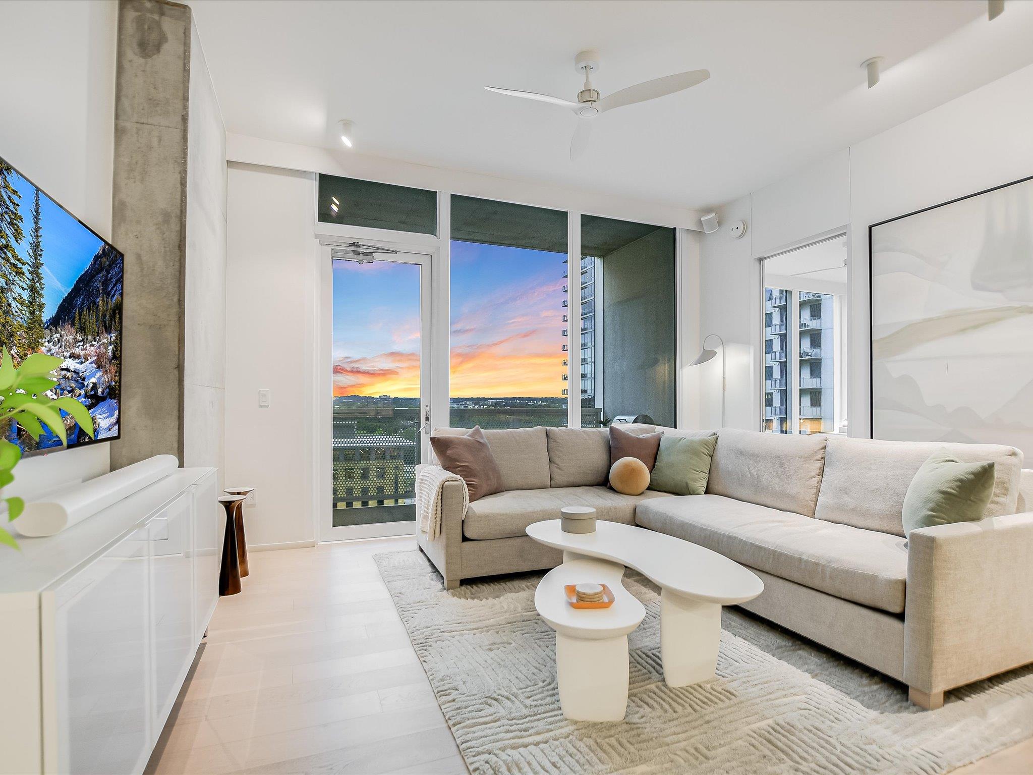 301 West Ave 1207