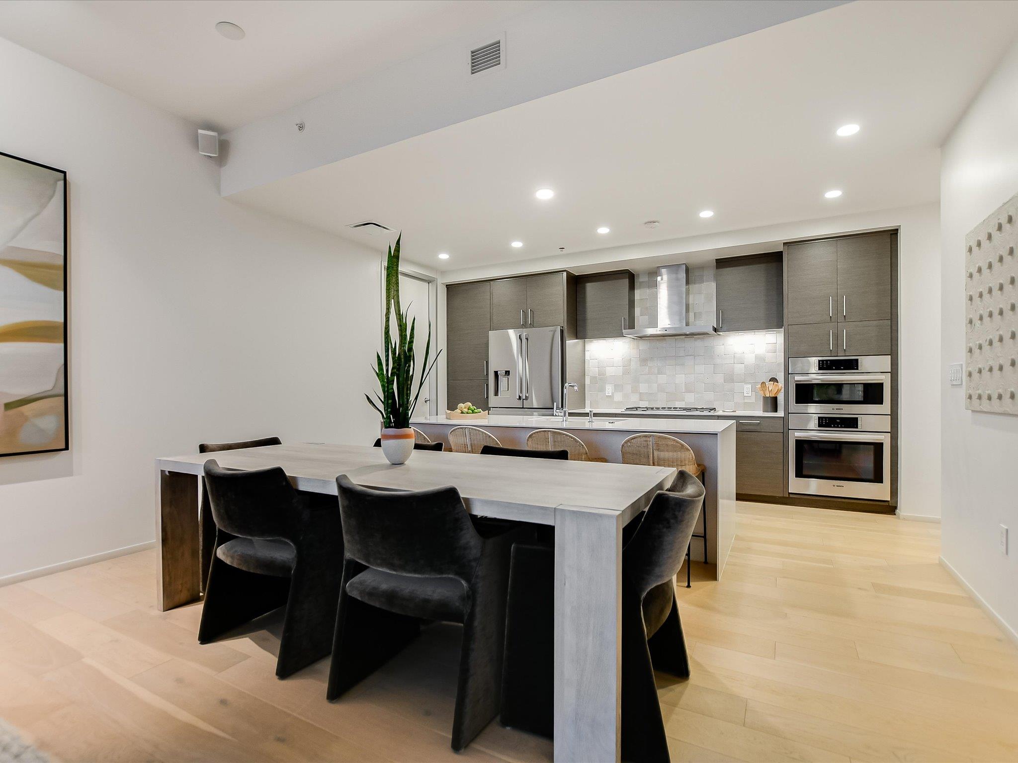 301 West Ave 1207