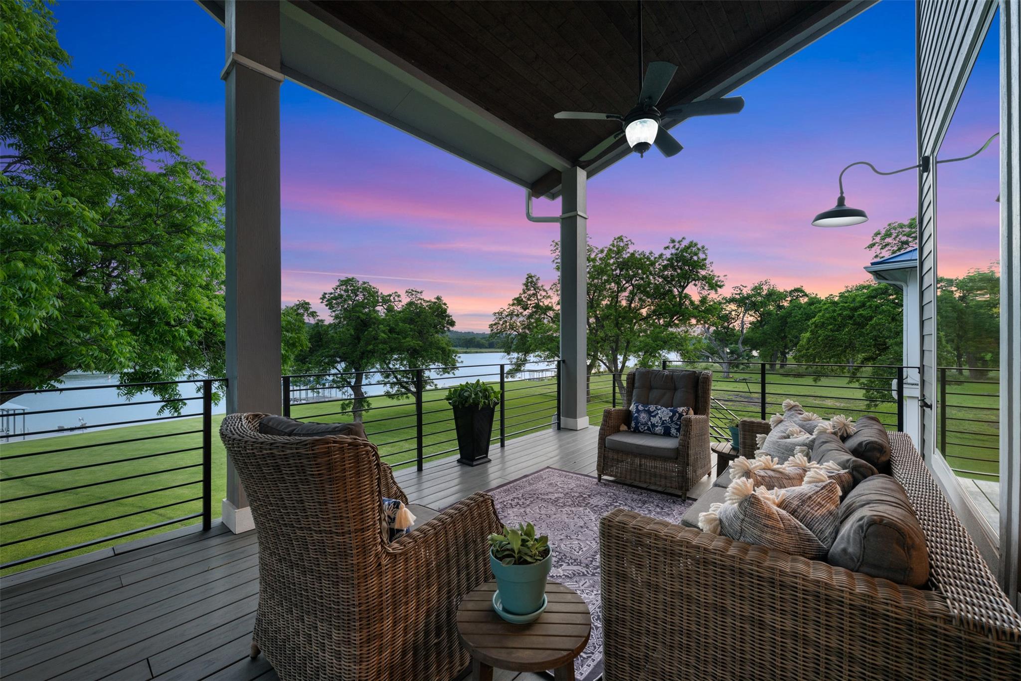 1002 Pecan CIR