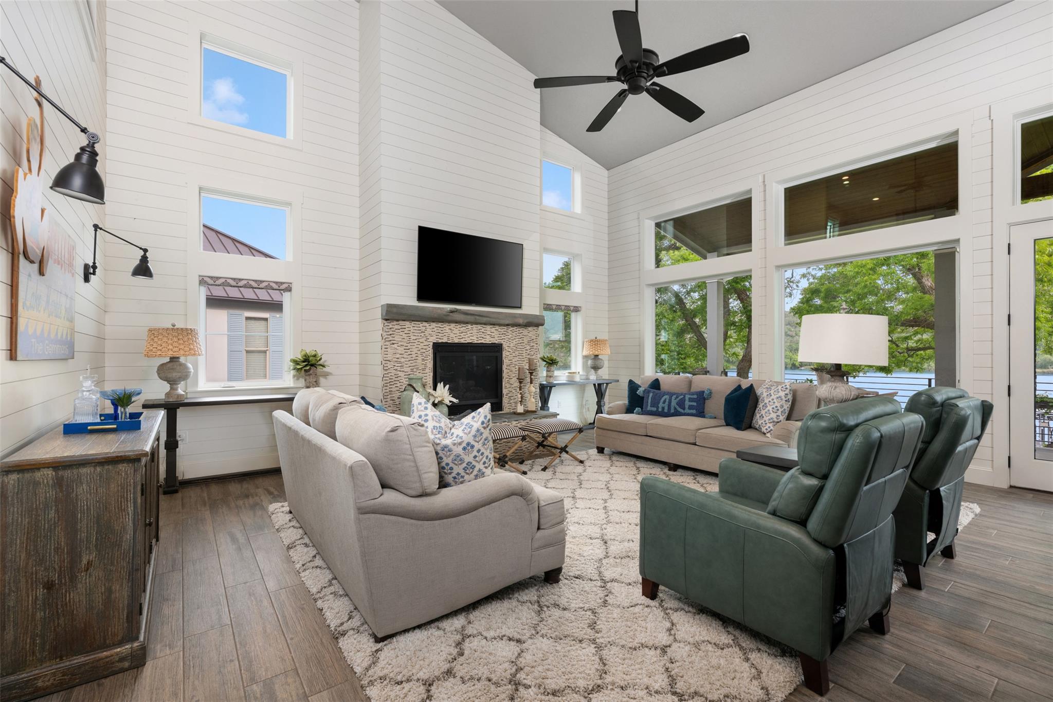 1002 Pecan CIR