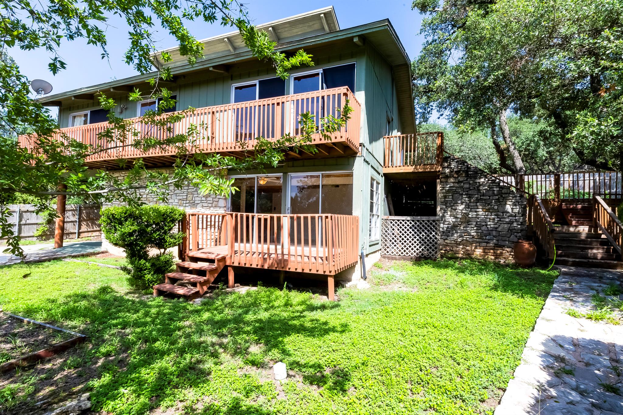 208 Westhaven DR