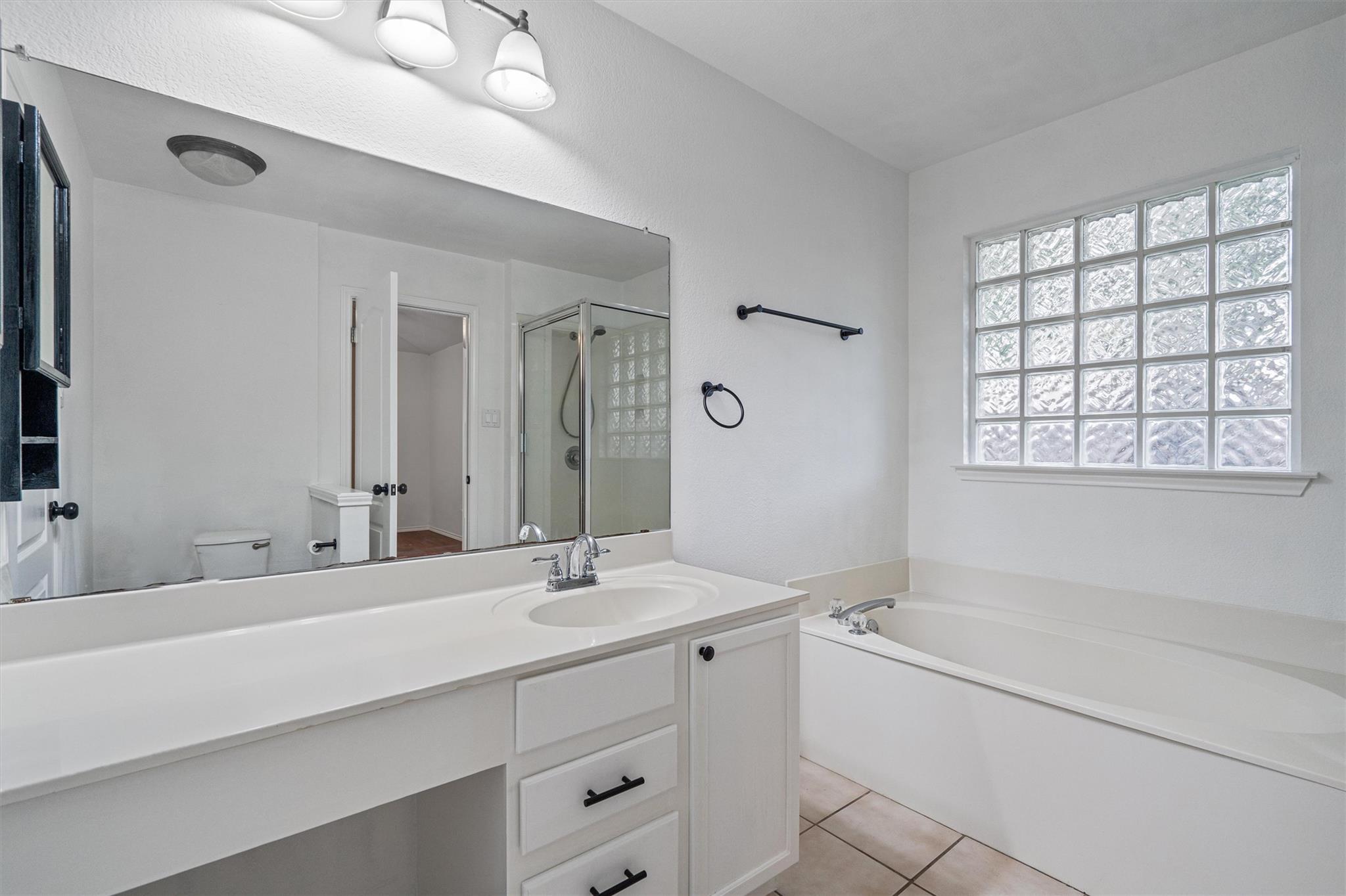 Round Rock, Texas 78664, United States, 3 Bedrooms Bedrooms, ,2 BathroomsBathrooms,Residential,Active,170017