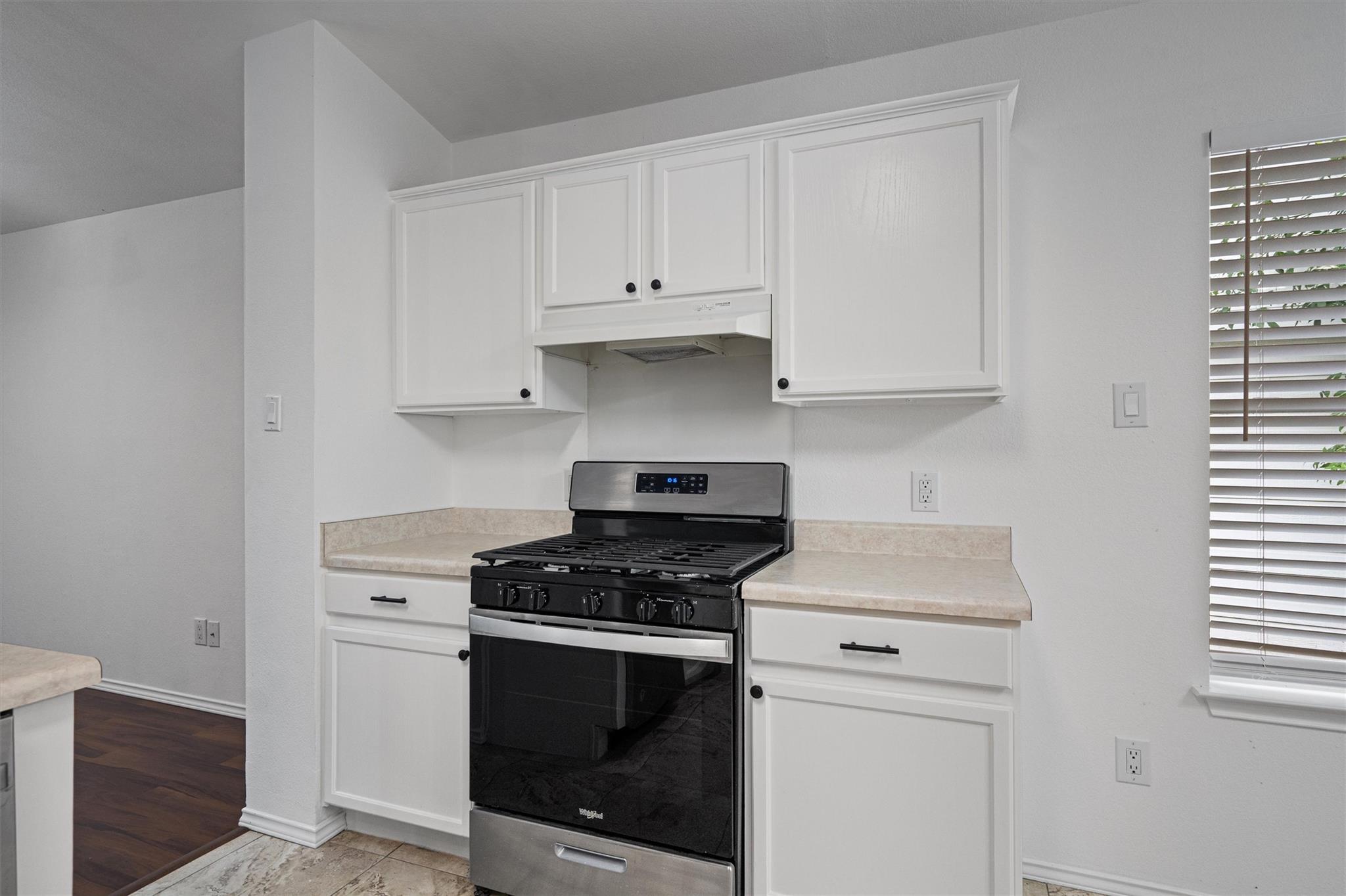 Round Rock, Texas 78664, United States, 3 Bedrooms Bedrooms, ,2 BathroomsBathrooms,Residential,Active,170017