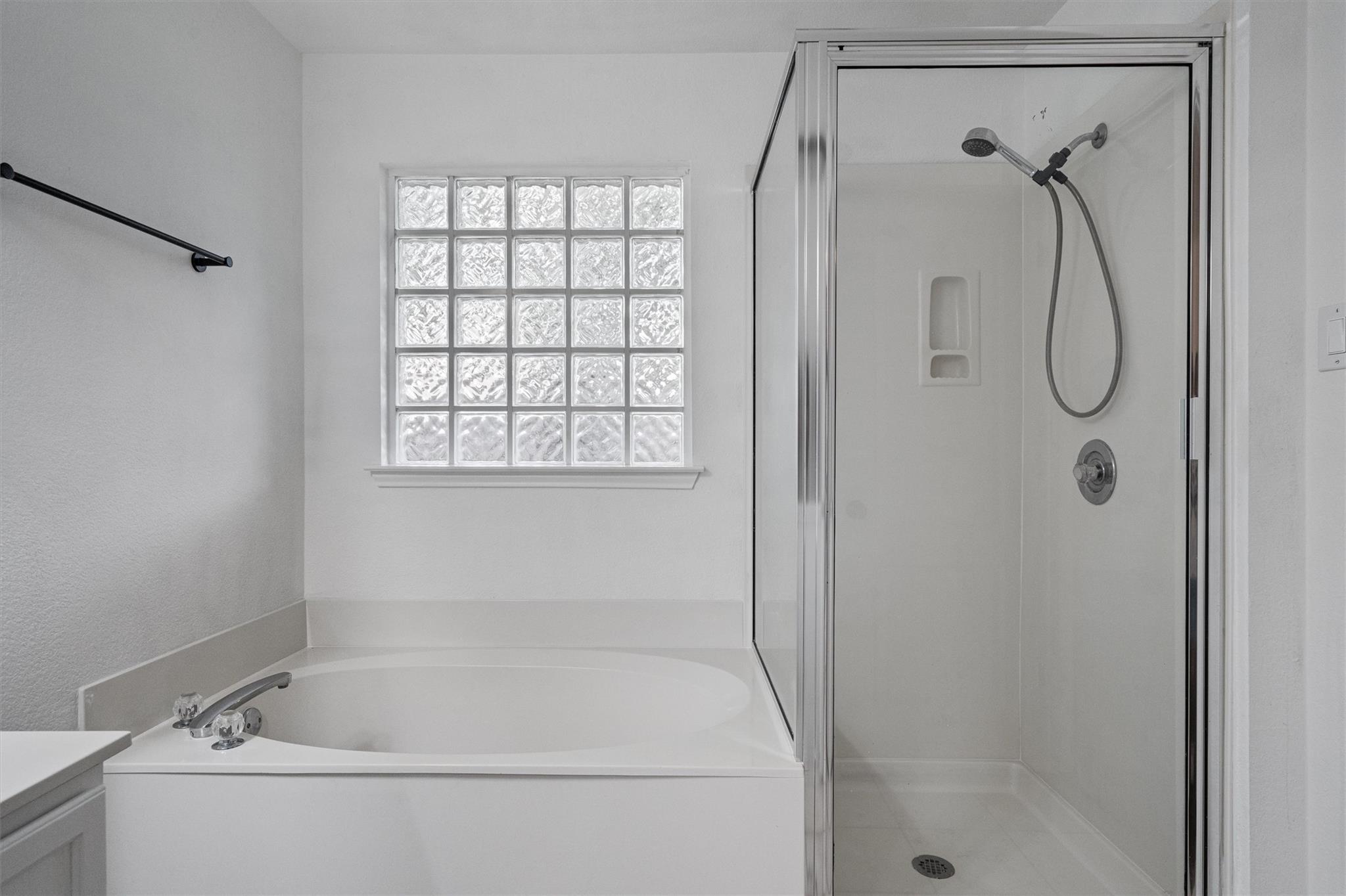 Round Rock, Texas 78664, United States, 3 Bedrooms Bedrooms, ,2 BathroomsBathrooms,Residential,Active,170017