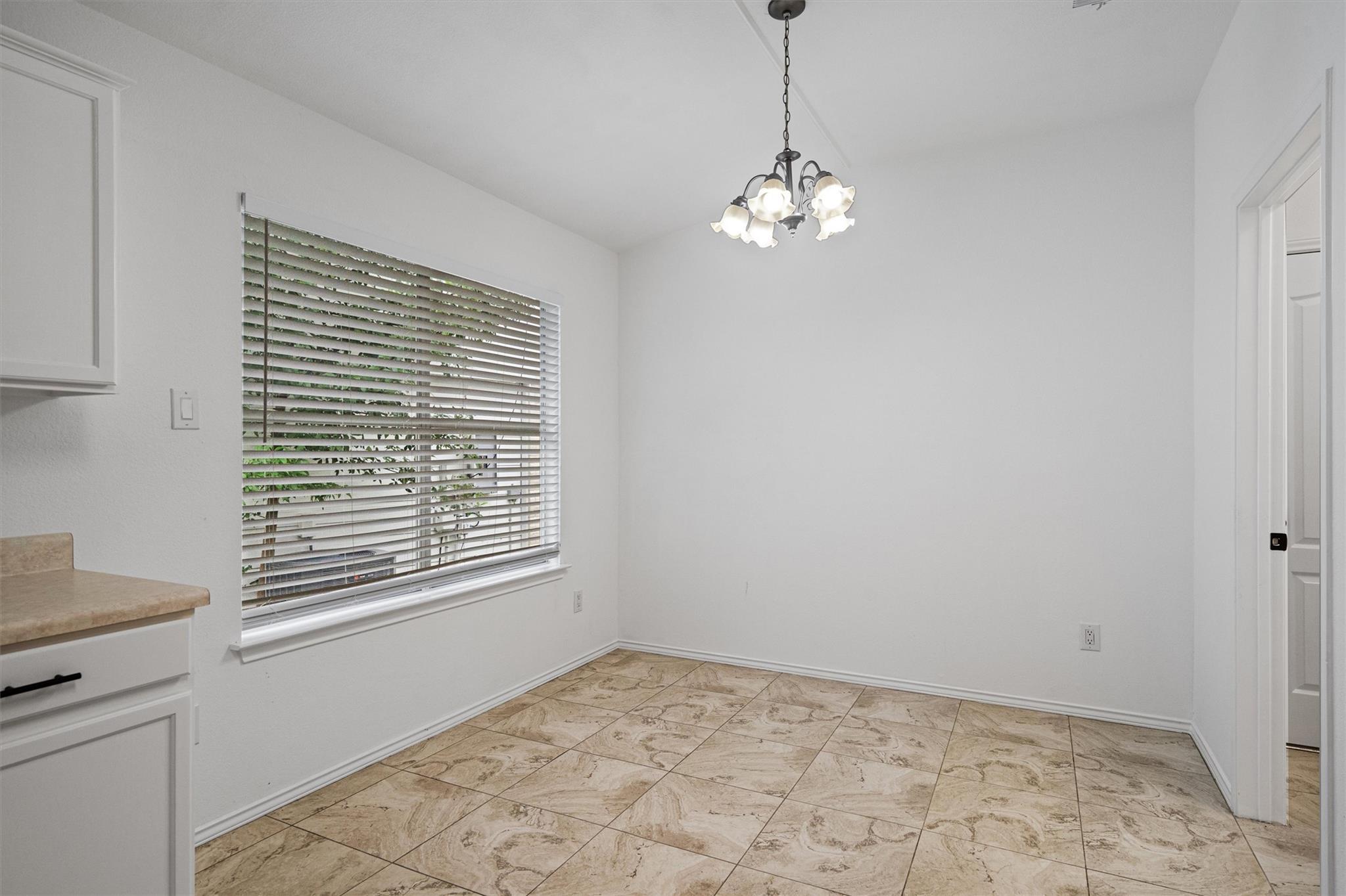 Round Rock, Texas 78664, United States, 3 Bedrooms Bedrooms, ,2 BathroomsBathrooms,Residential,Active,170017