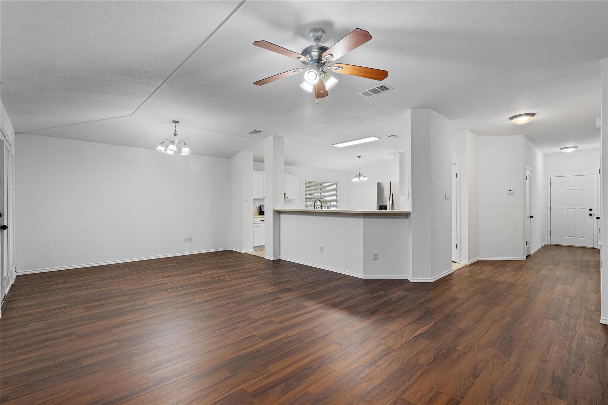 Round Rock, Texas 78664, United States, 3 Bedrooms Bedrooms, ,2 BathroomsBathrooms,Residential,Active,170017