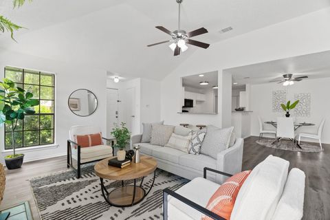 800 Saunders DR Round Rock TX 78664