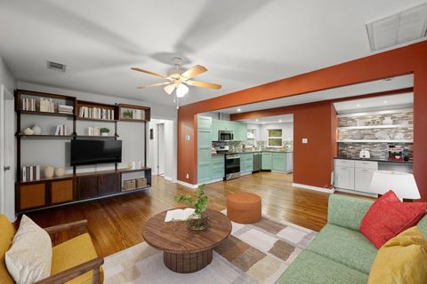 Tiny photo for 5802 Chesterfield Ave, Austin, TX 78752 (MLS # 8309019)