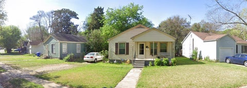 Photo of 1108 N 33rd ST, Waco, TX 76707 (MLS # 9072120)