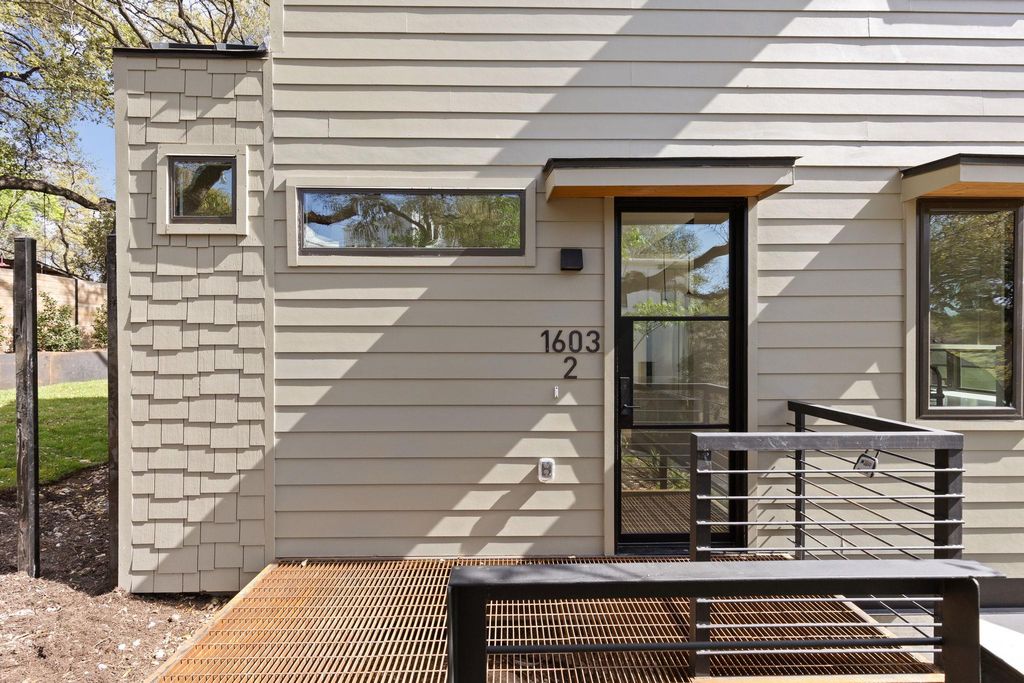 Photo of 1603 Chelsea LN #2, Austin, TX 78704 (MLS # 9372695)