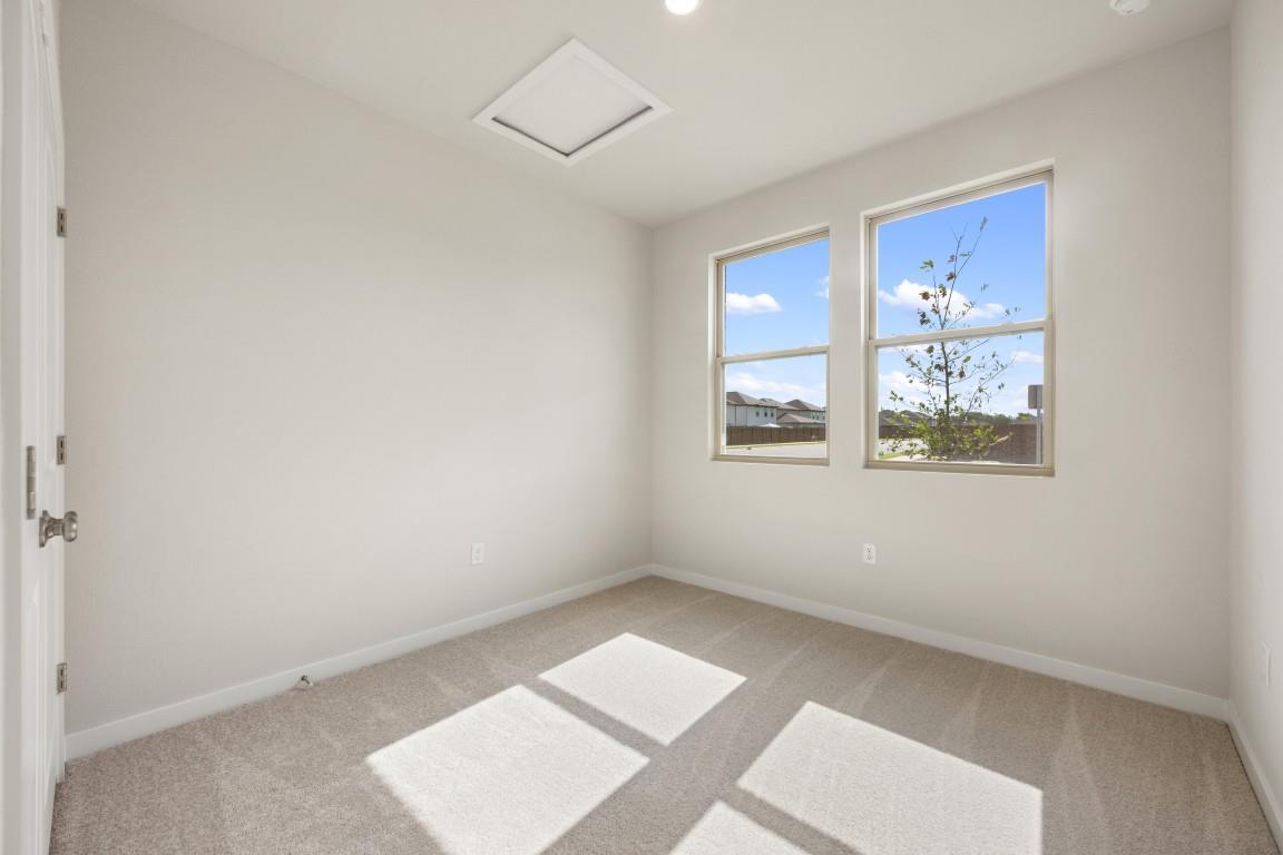 140 Arlington Park LOOP