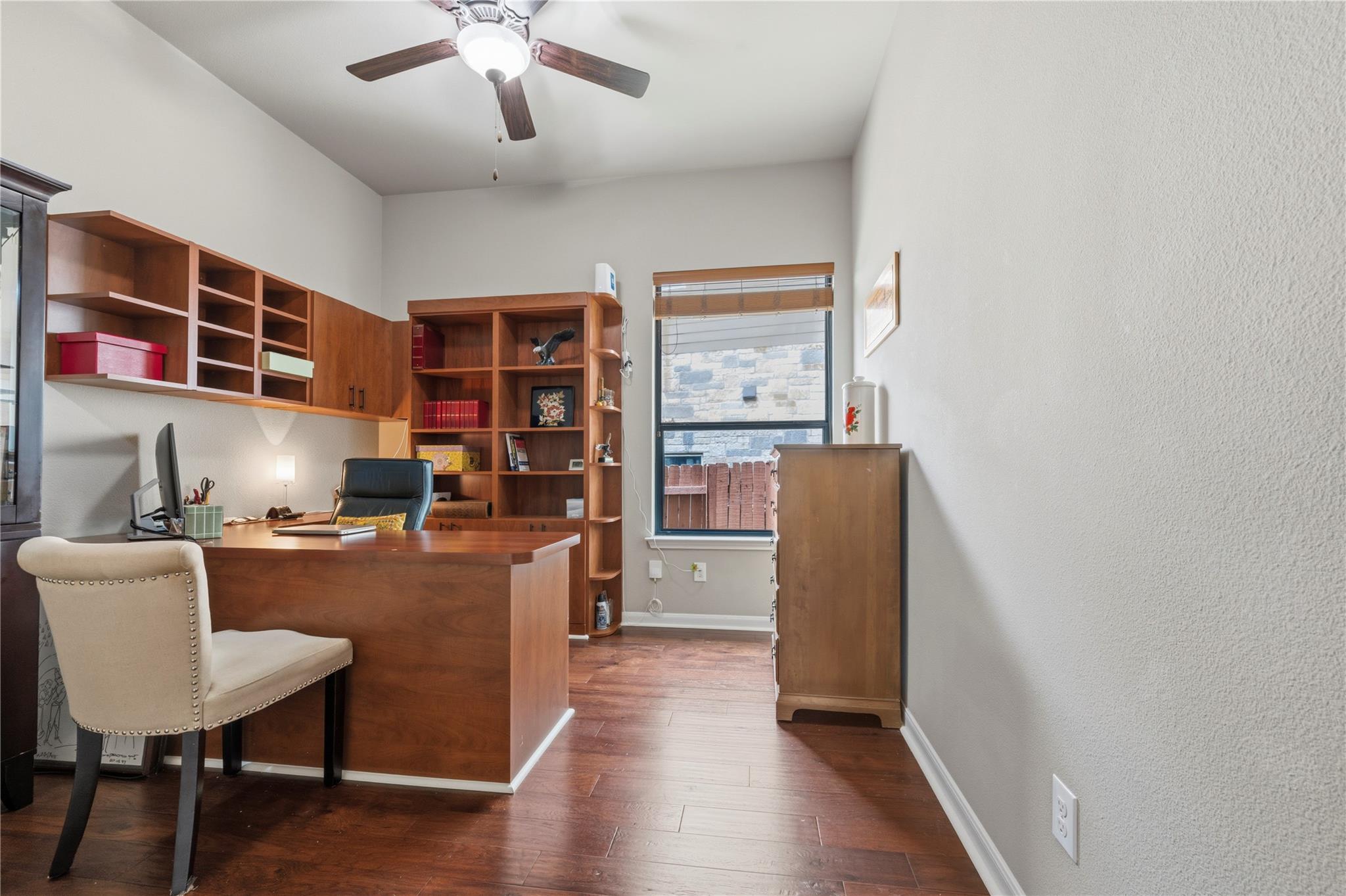 612 Cascada LN