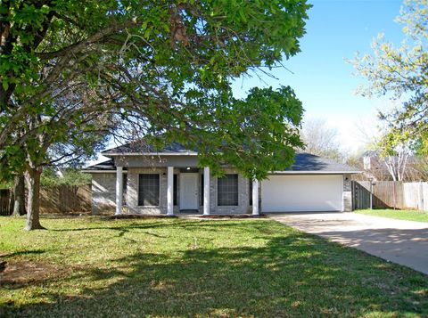 1010 Magnolia CV Buda TX 78610