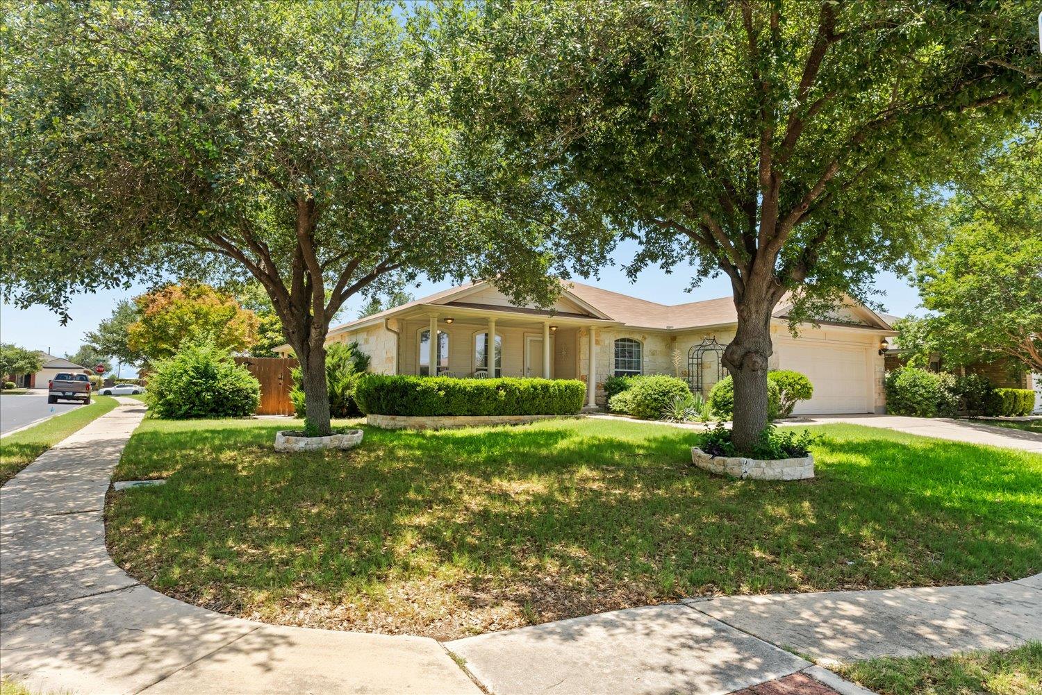 3237 Clinton PL