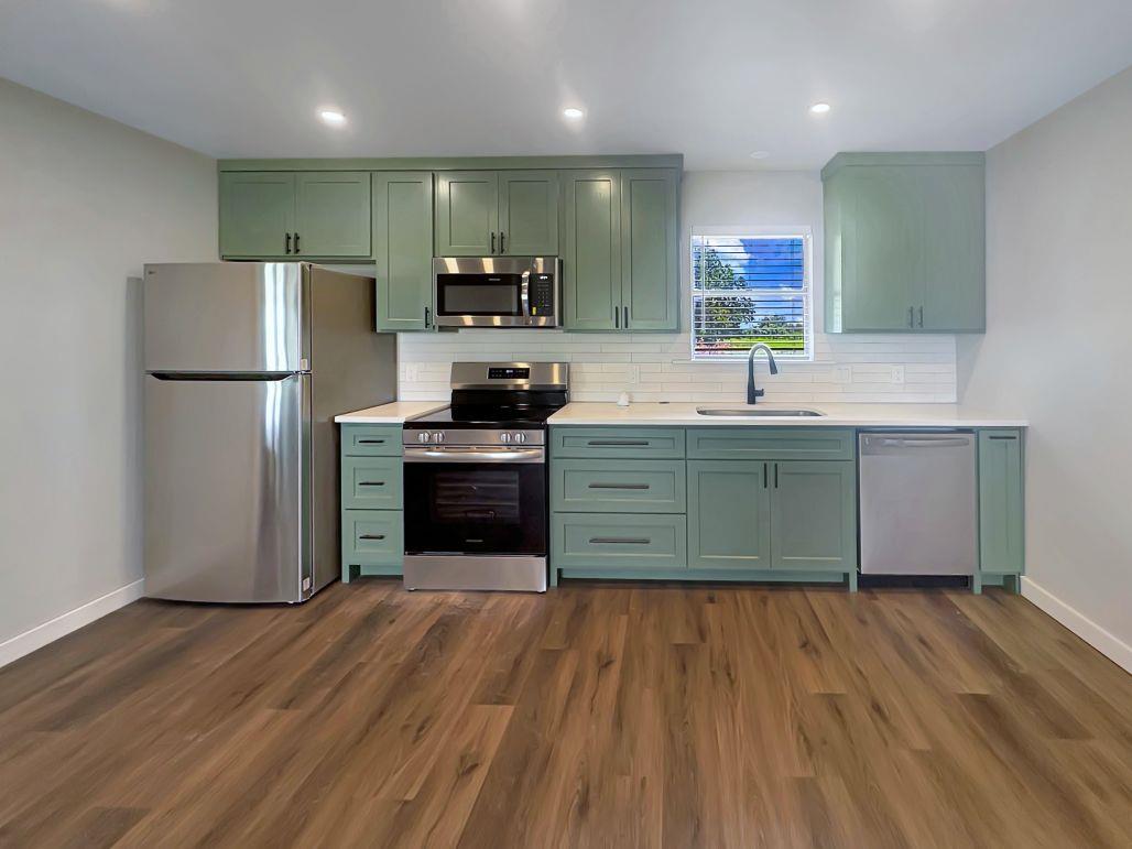 1304 CR 215 RD